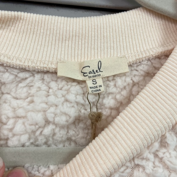 Top Easel LA Faux Teddy Fleece Cream with Purple and Green sleeve - Picture 3 of 6